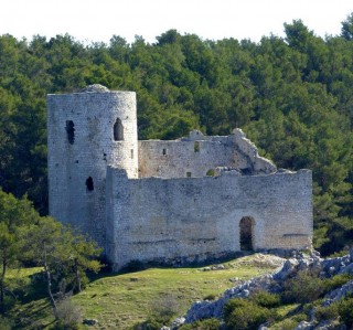 Kula Kličevica ponad Janjine kuće 